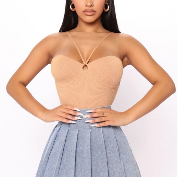 Keyhole bodysuit - Picture 1 of 5